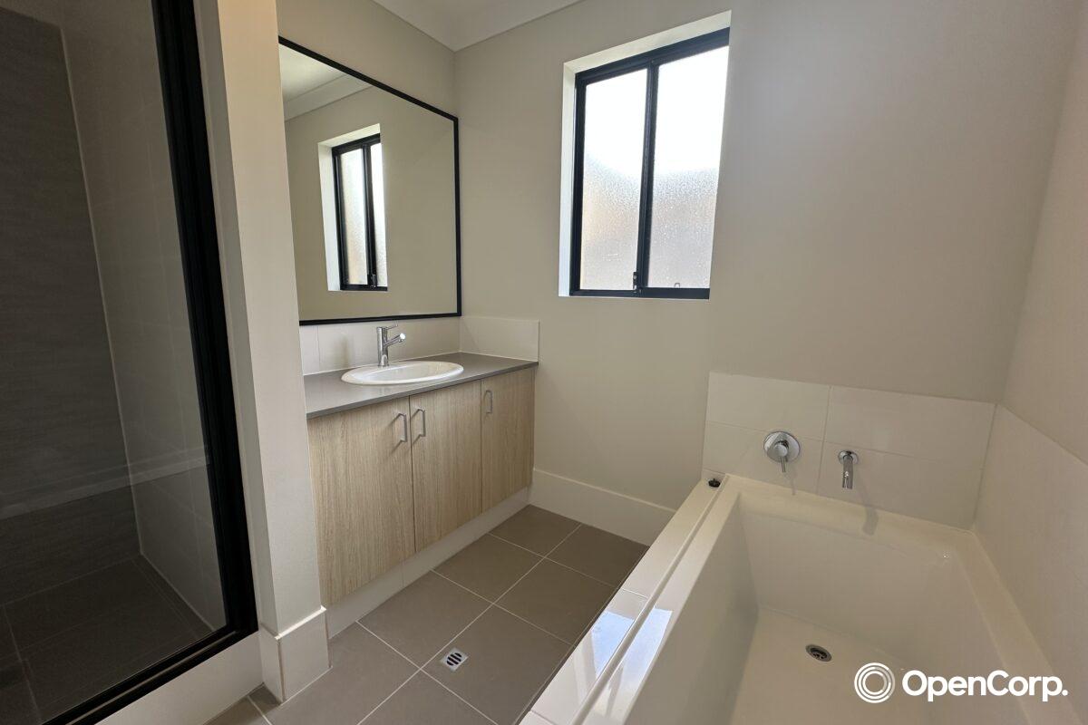 6 Medici Way, FORRESTDALE, WA 6112