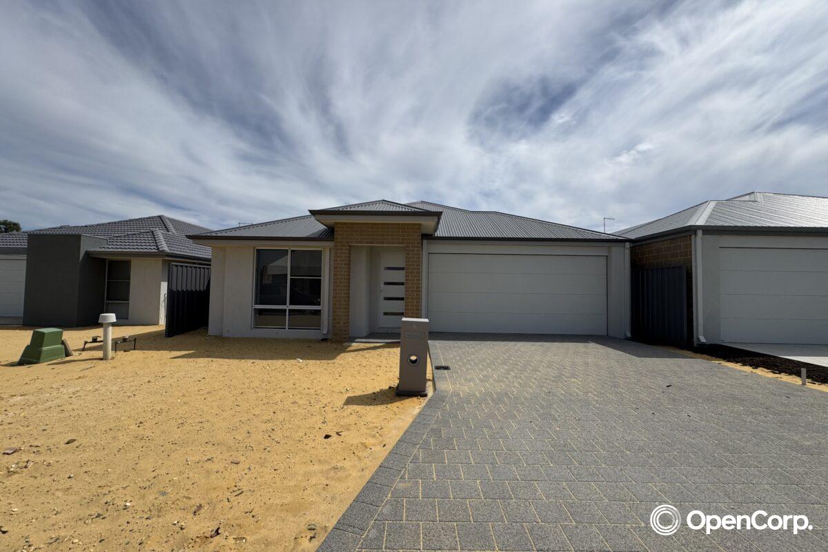 6 Exmoor Way, FORRESTDALE, WA 6112