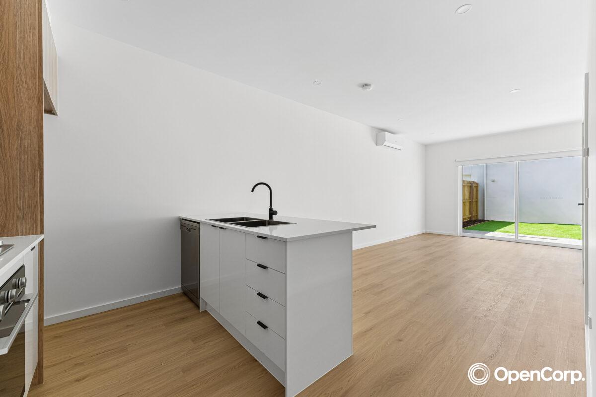 7 Tasman Boulevard, Donnybrook, VIC 3064