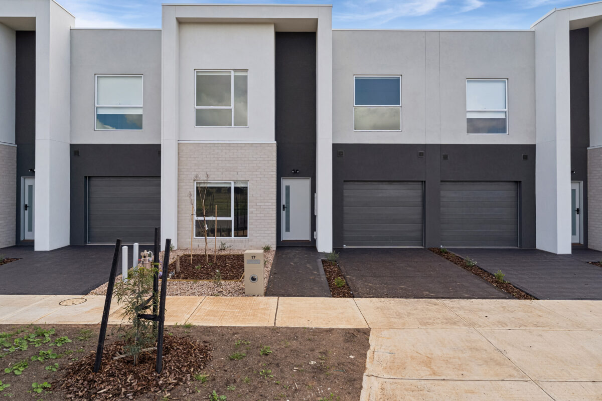 17 Sunstone Drive, Cobblebank, VIC 3338