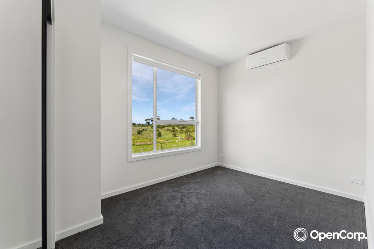 17 Sunstone Drive, Cobblebank, VIC 3338