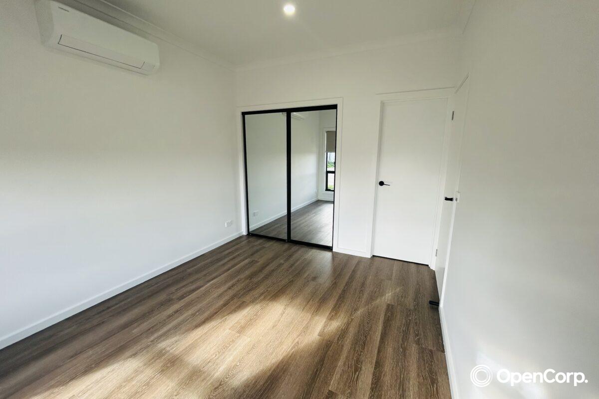 61 Collette Circuit, Deanside, VIC 3336