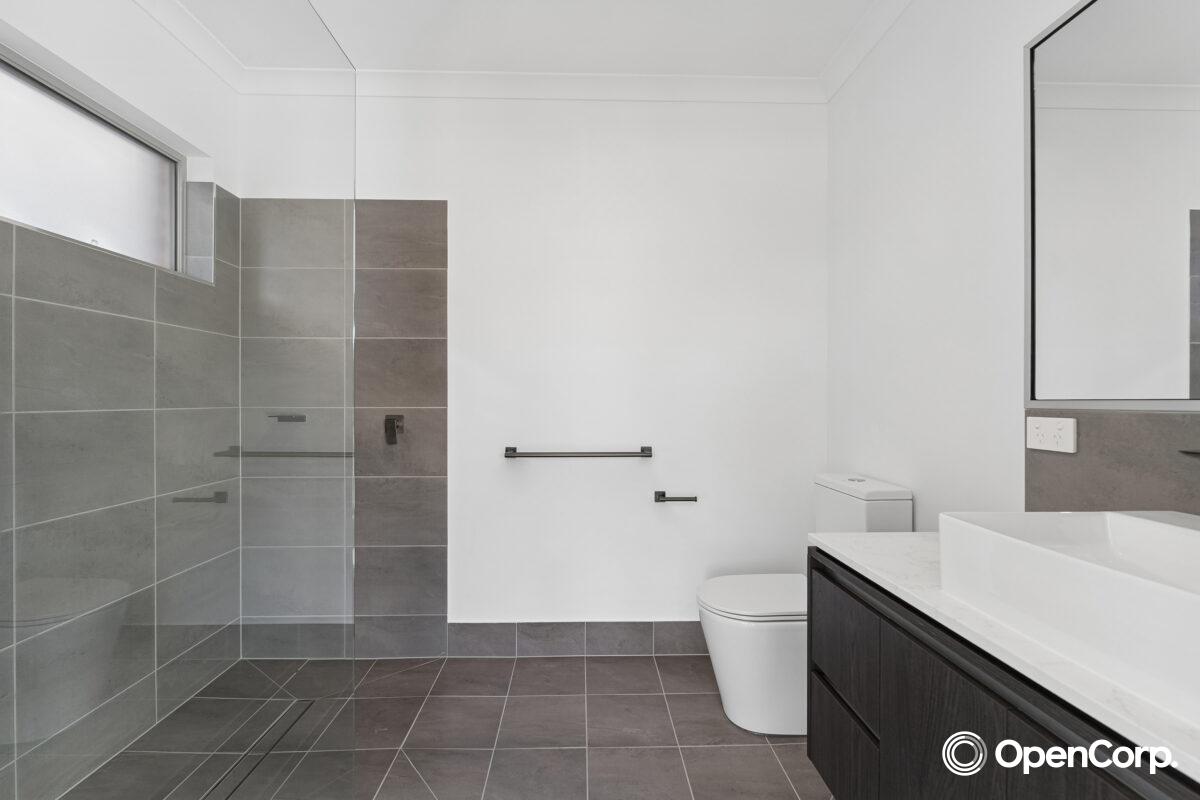 28 Mangioni Drive, Deanside, VIC 3336