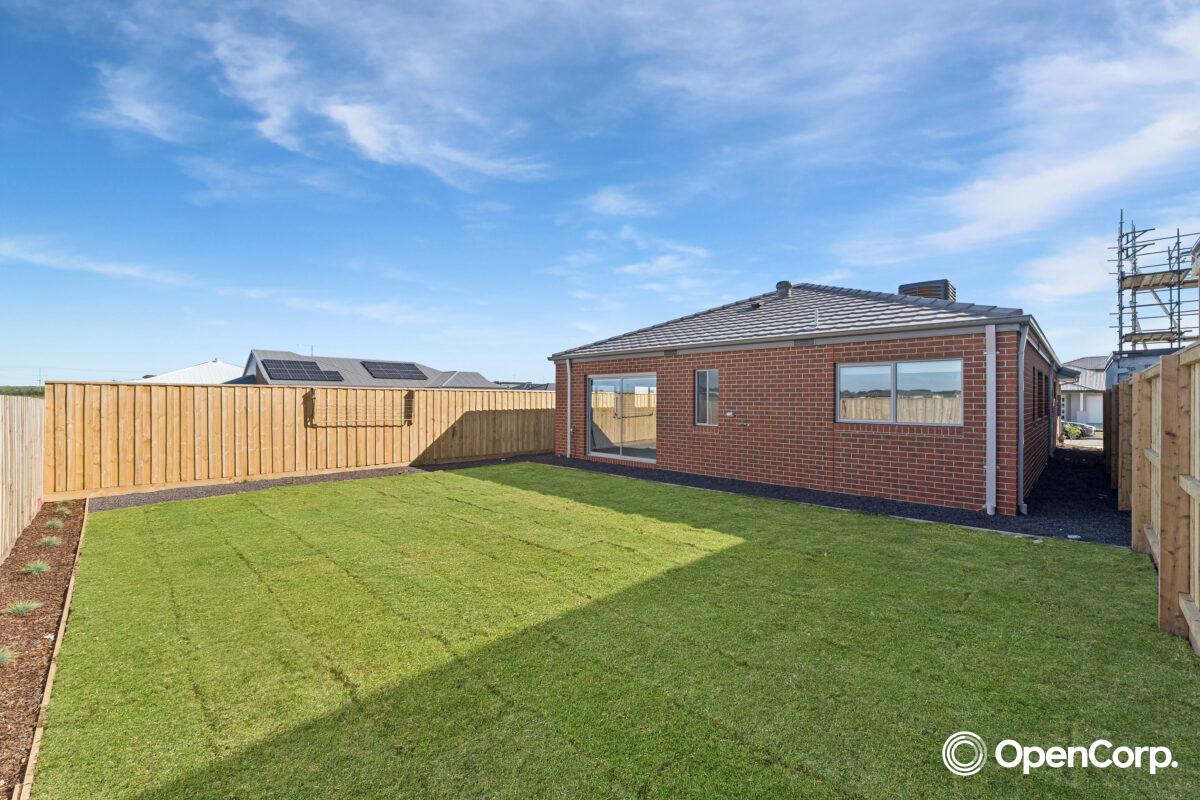 28 Mangioni Drive, Deanside, VIC 3336