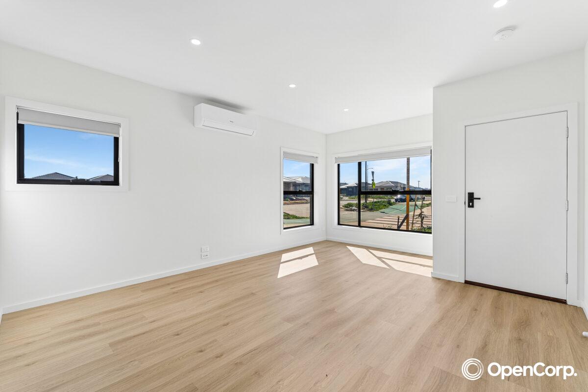 2 Winslet Road, Deanside, VIC 3336
