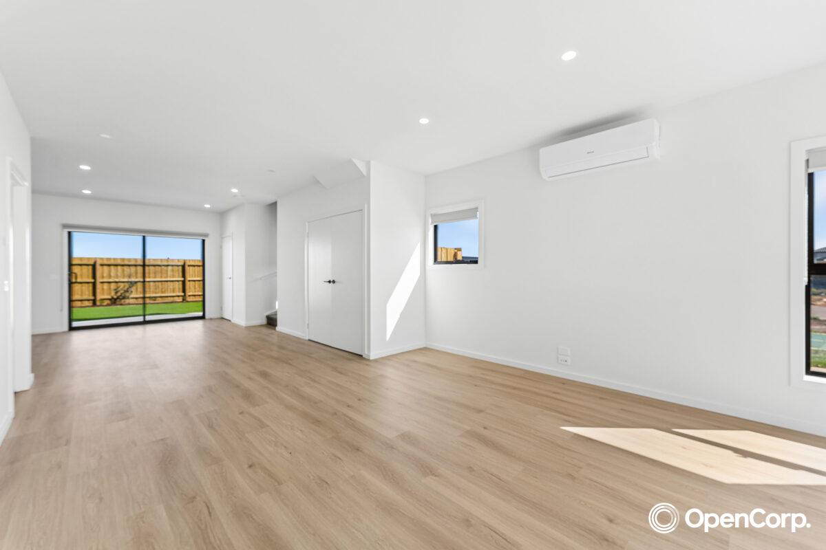 2 Winslet Road, Deanside, VIC 3336