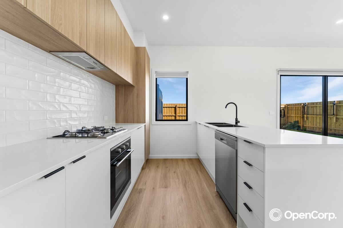 2 Winslet Road, Deanside, VIC 3336