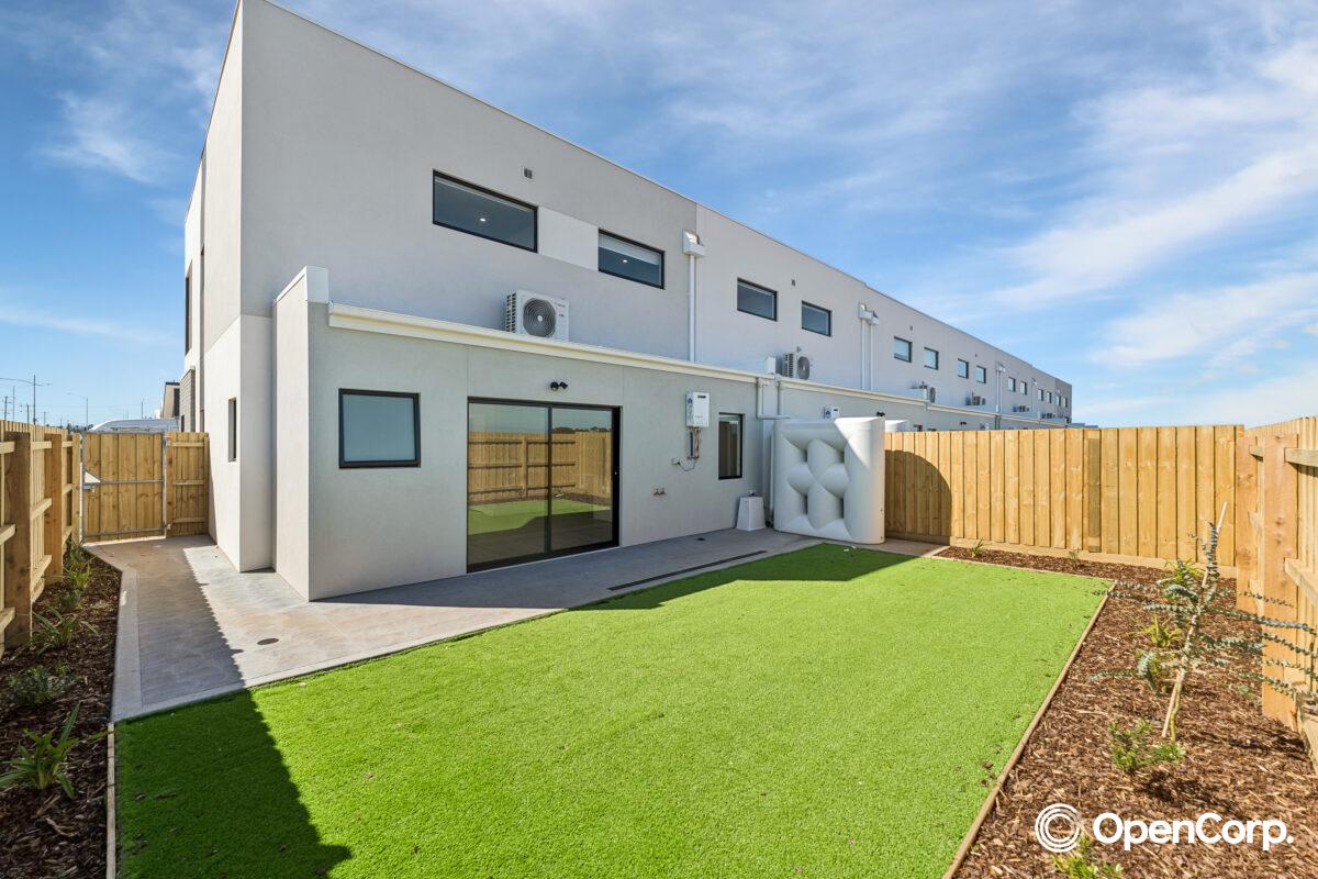 2 Winslet Road, Deanside, VIC 3336