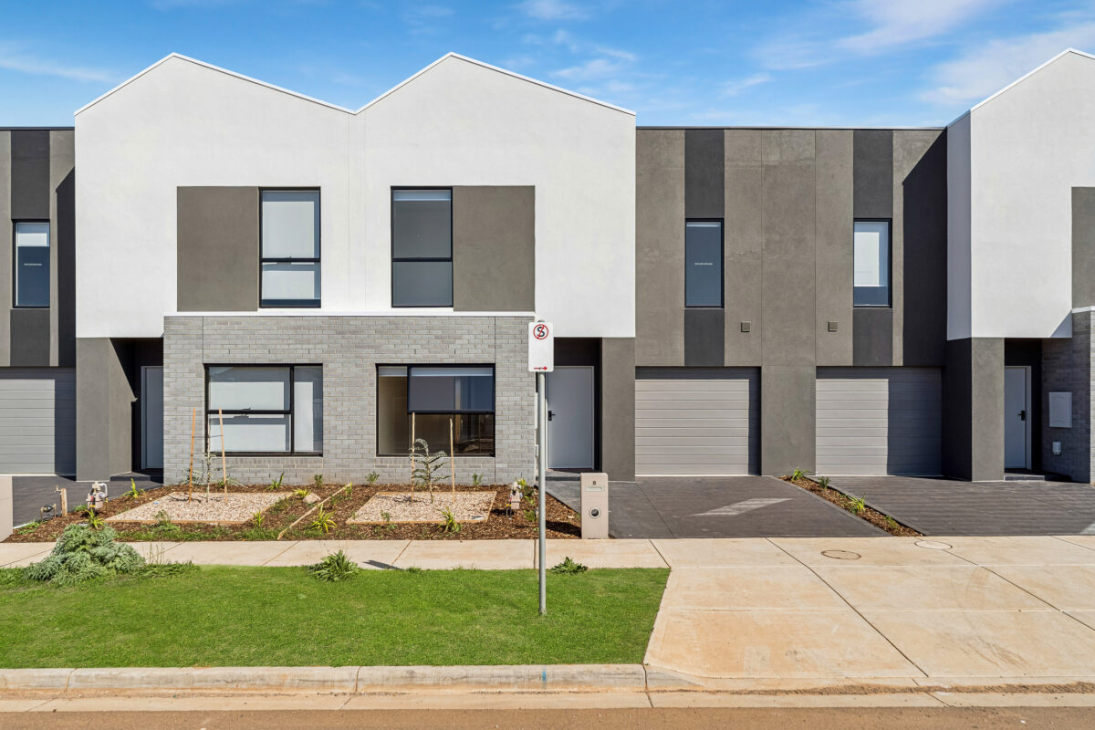 8 Winslet Road, Deanside, VIC 3336