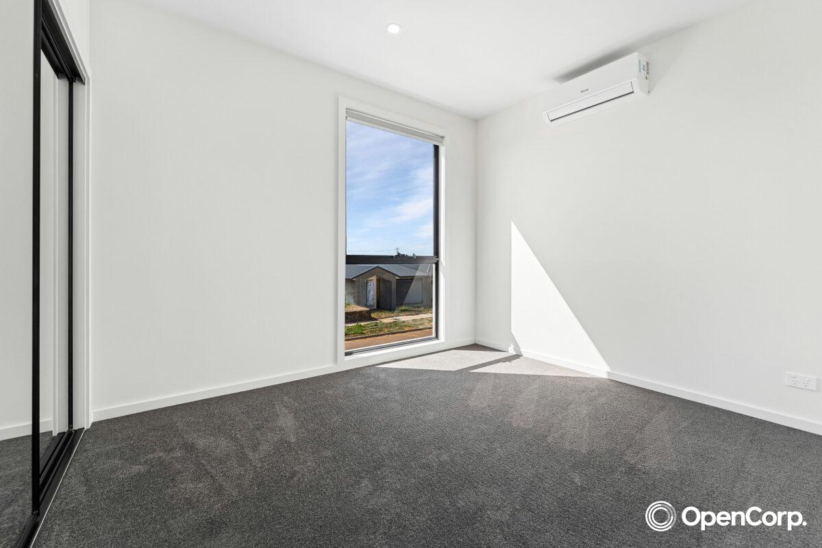 4 Winslet Road, Deanside, VIC 3336