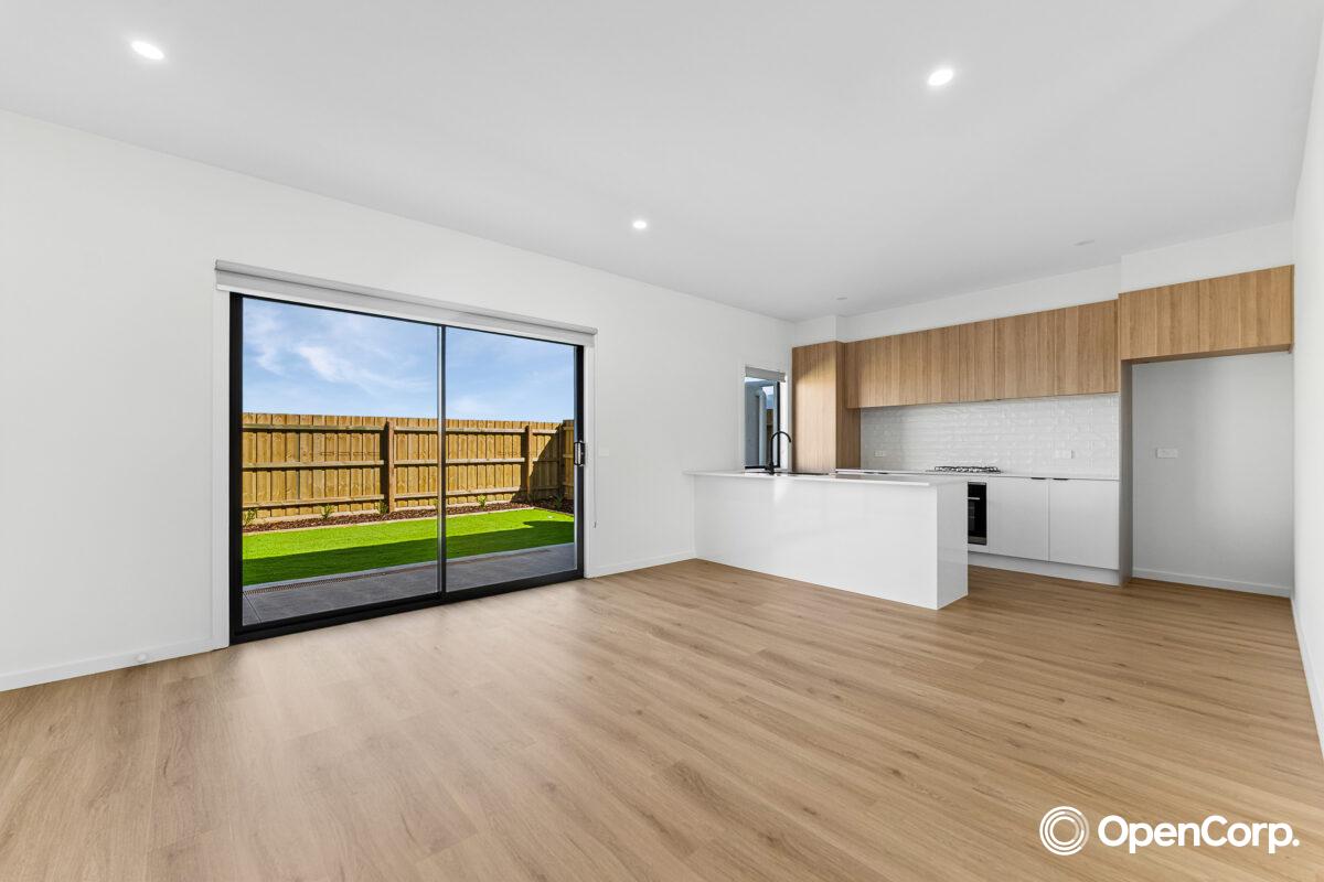 4 Winslet Road, Deanside, VIC 3336