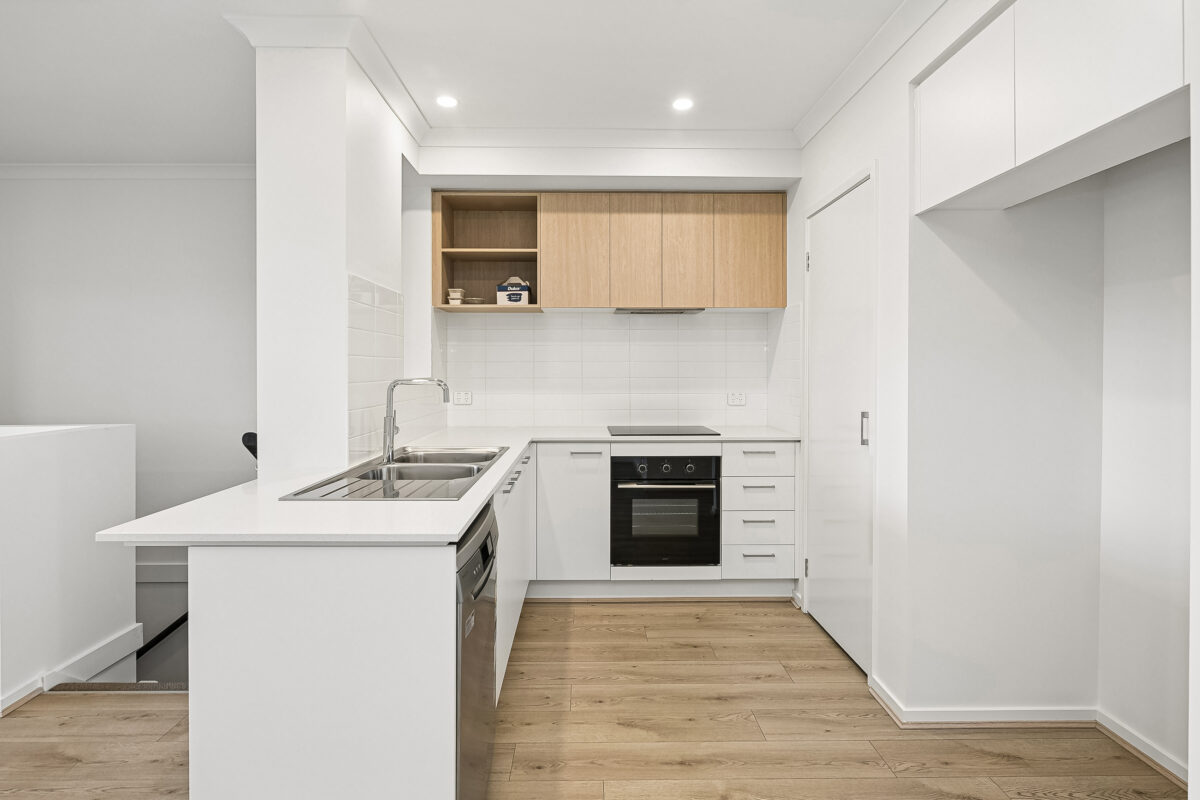 8 Shingleback Walk, Mickleham, VIC 3064