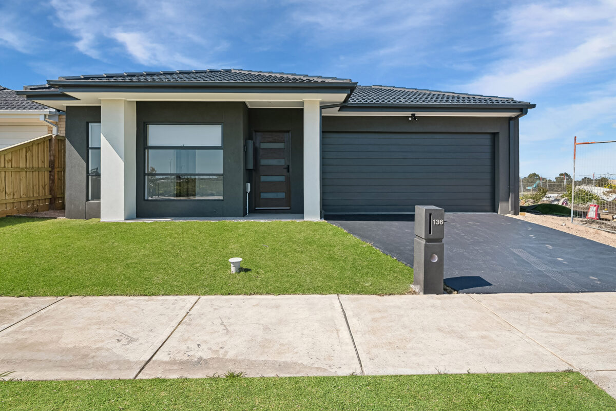 136 Monakeeba Boulevard, Woodstock, VIC 3064