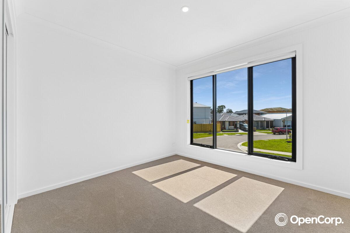 39 Buckwheat Walk, Mickleham, VIC 3064