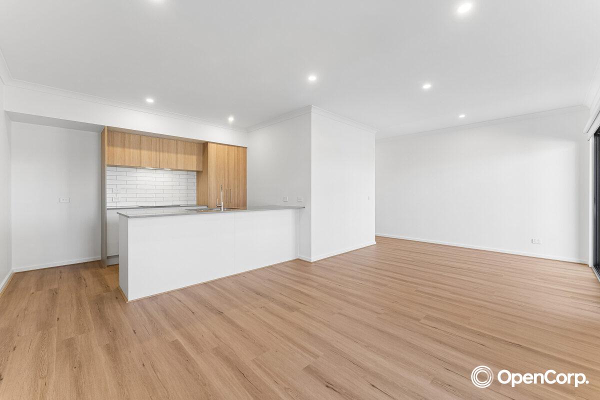 41 Buckwheat Walk, Mickleham, VIC 3064