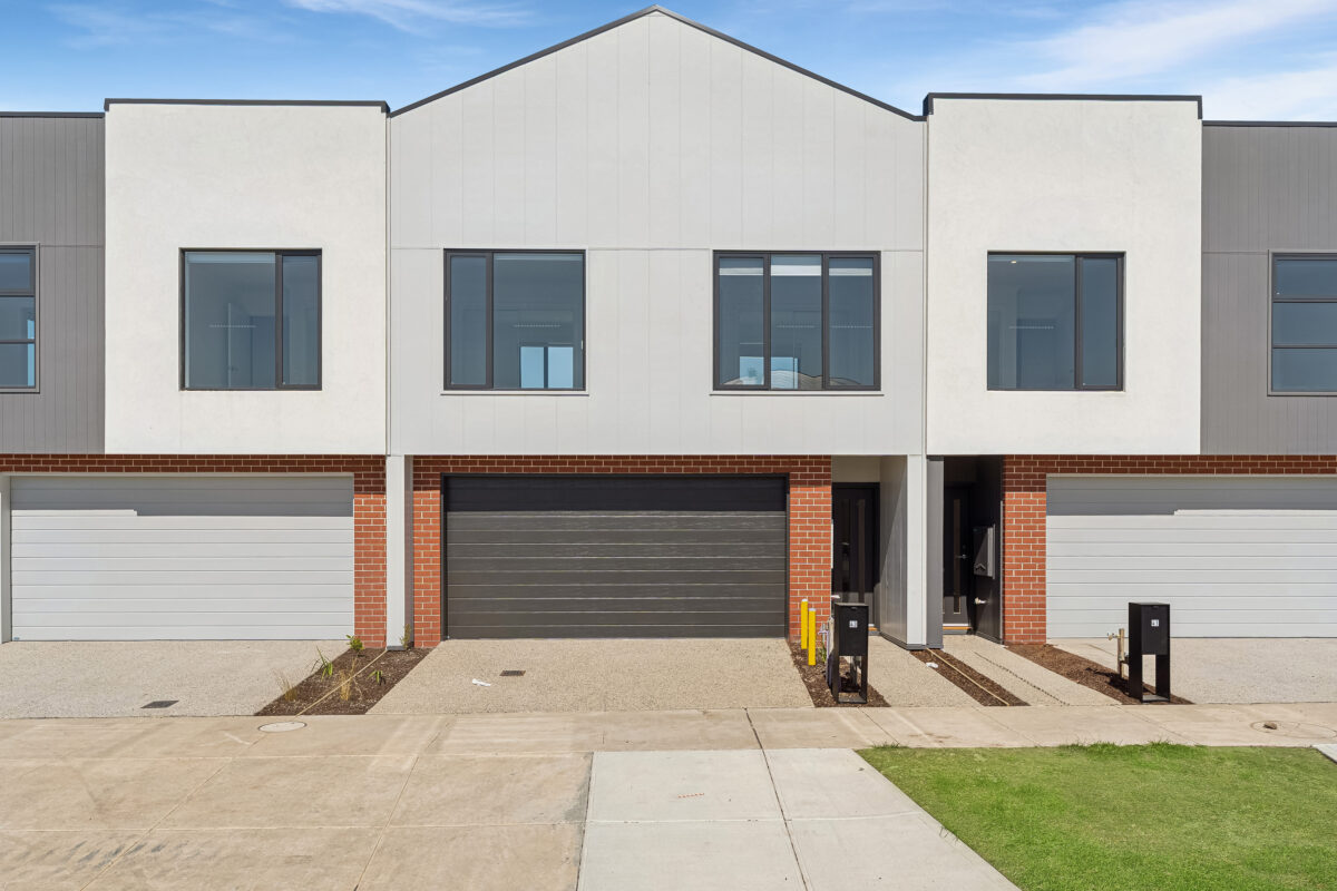 43 Buckwheat Walk, Mickleham, VIC 3064