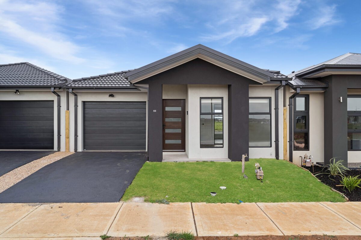 63 Collette Circuit, Deanside, VIC 3029
