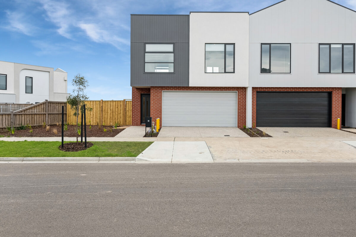 45 Buckwheat Walk, Mickleham, VIC 3064