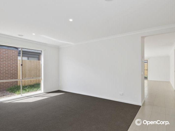 119 Rossiter Retreat, Cranbourne North, VIC 3977