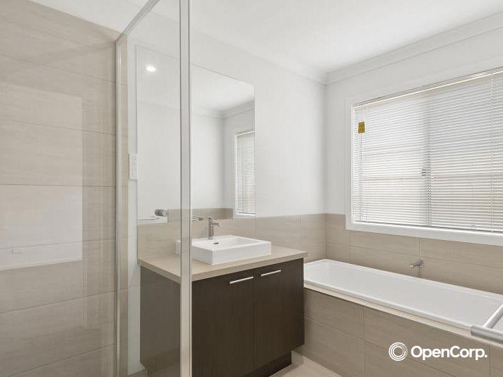 119 Rossiter Retreat, Cranbourne North, VIC 3977