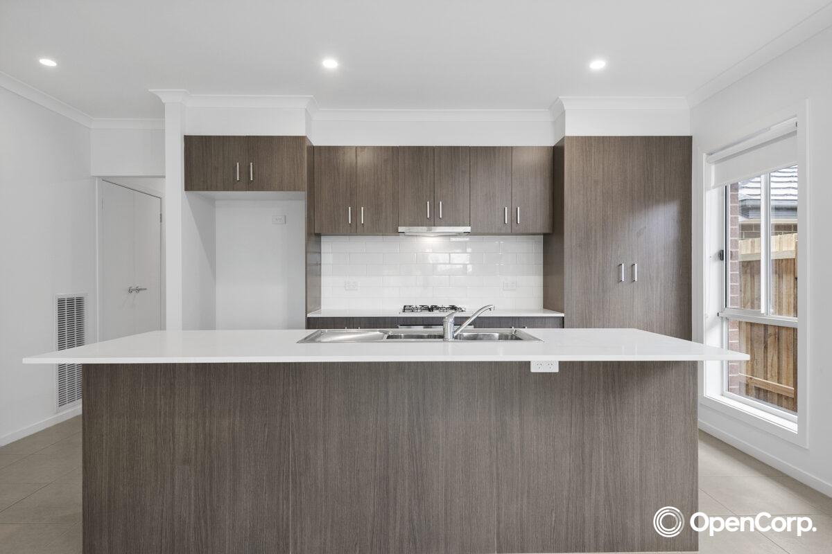 47 Vermilion Drive, GREENVALE, VIC 3059