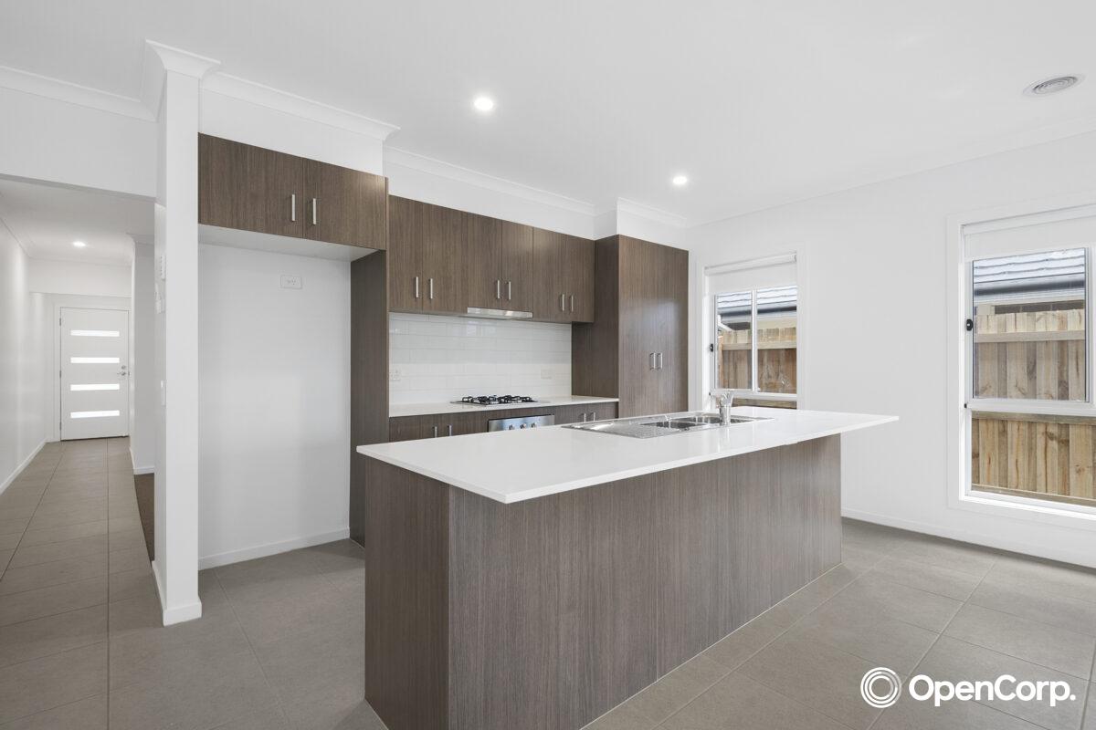 47 Vermilion Drive, GREENVALE, VIC 3059