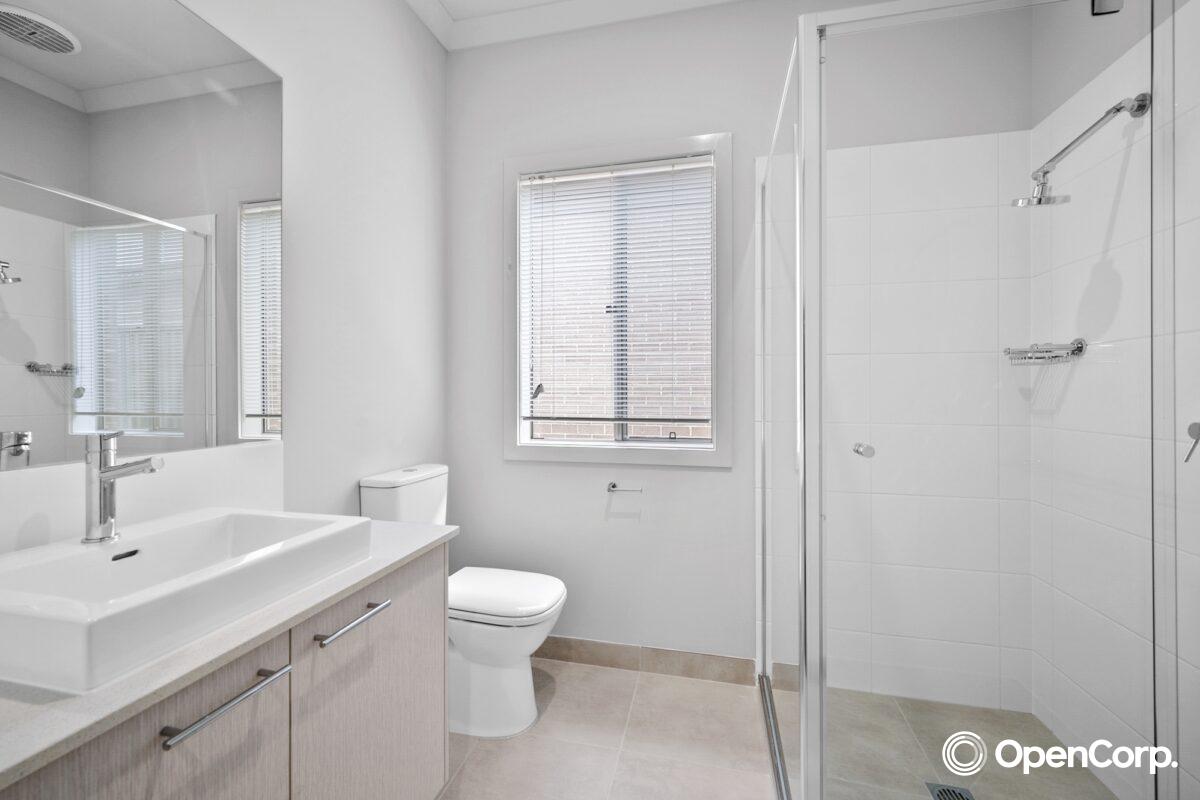 27 Rhyolite Drive, CRAIGIEBURN, VIC 3064