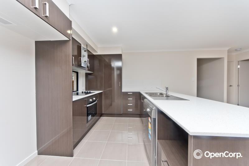 56 Invergarry Circuit, Heathwood, QLD 4110