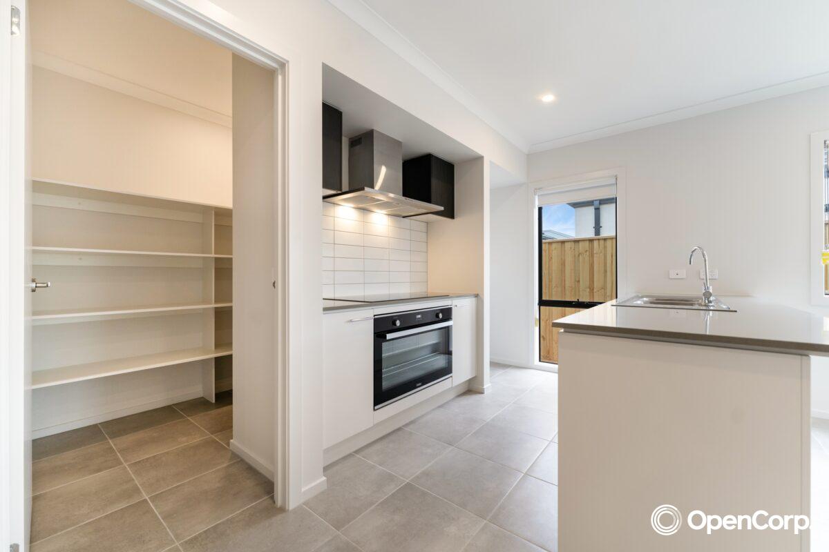 3 Equestrian Street, Fraser Rise, VIC 3336
