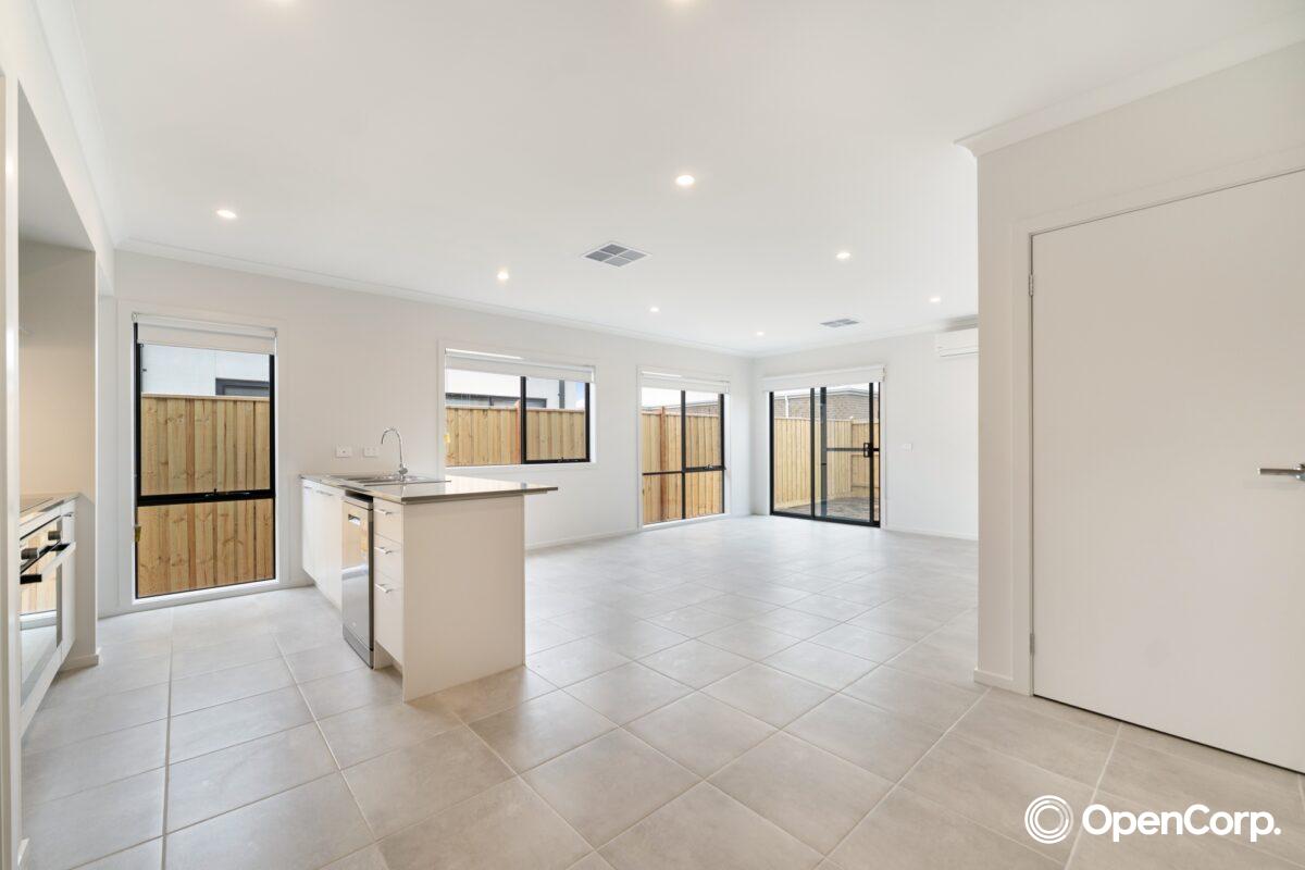 3 Equestrian Street, Fraser Rise, VIC 3336