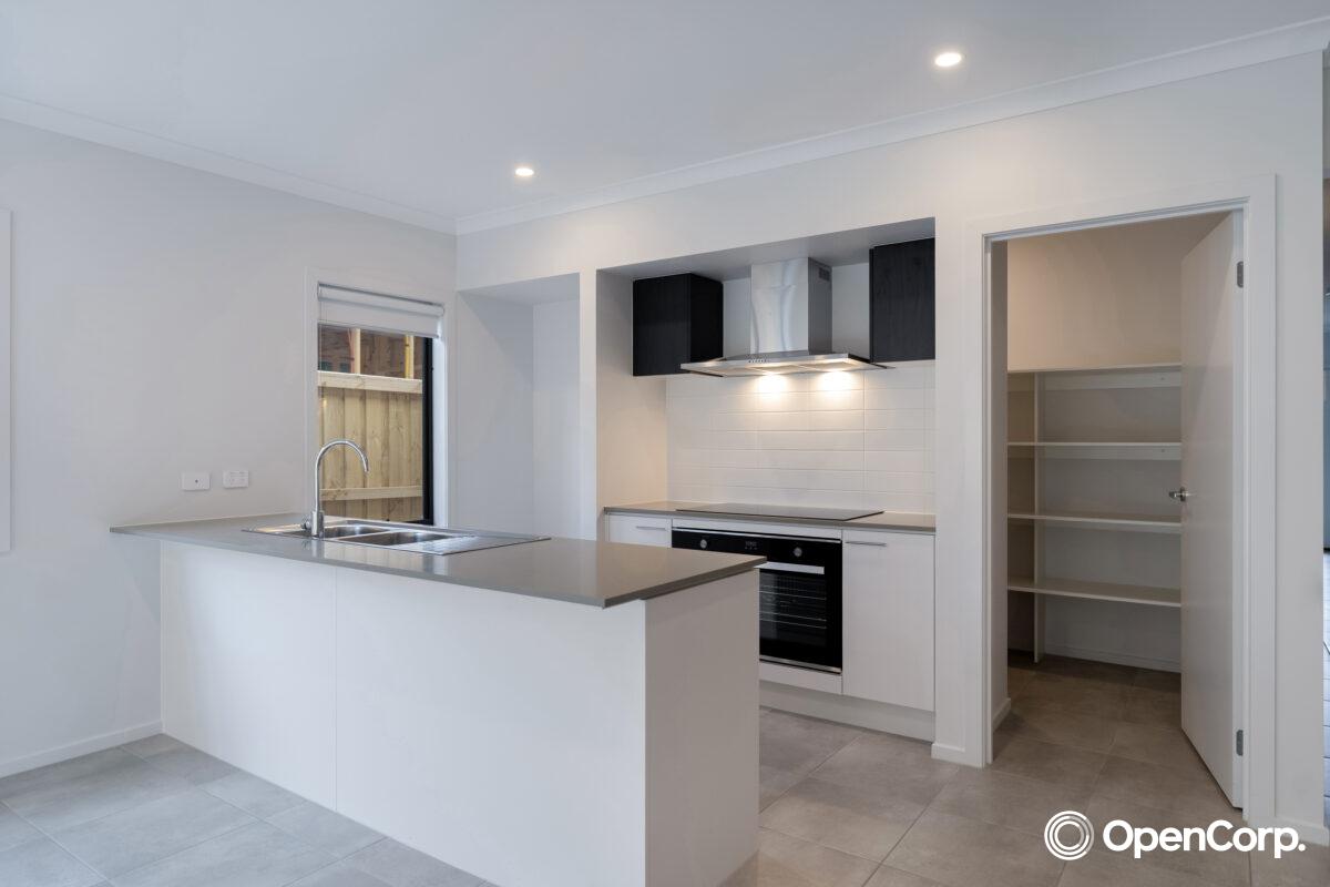 18 Lumberjack Drive, Fraser Rise, VIC 3336