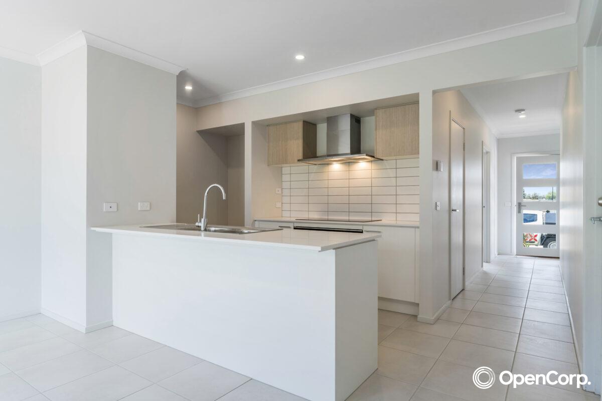 15 Baldwin Road, Fraser Rise, VIC 3336