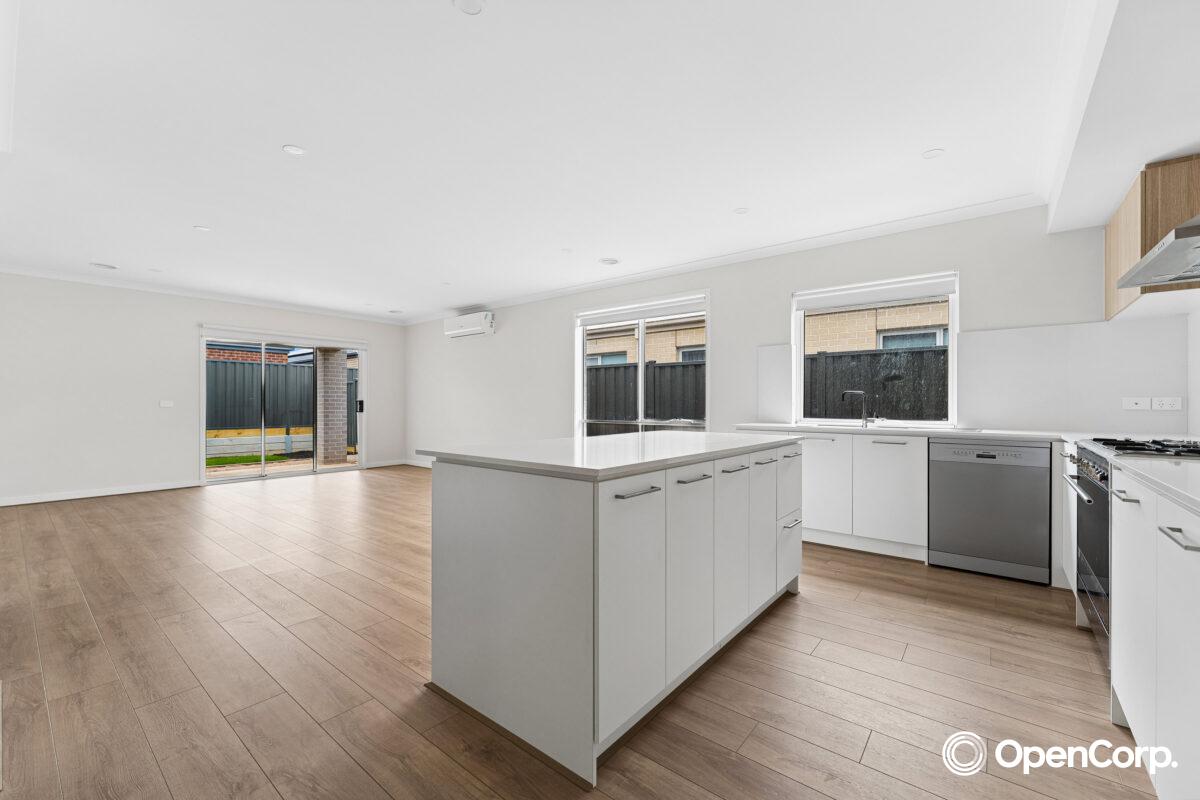 18 Pinatubo Street, Truganina, VIC 3029