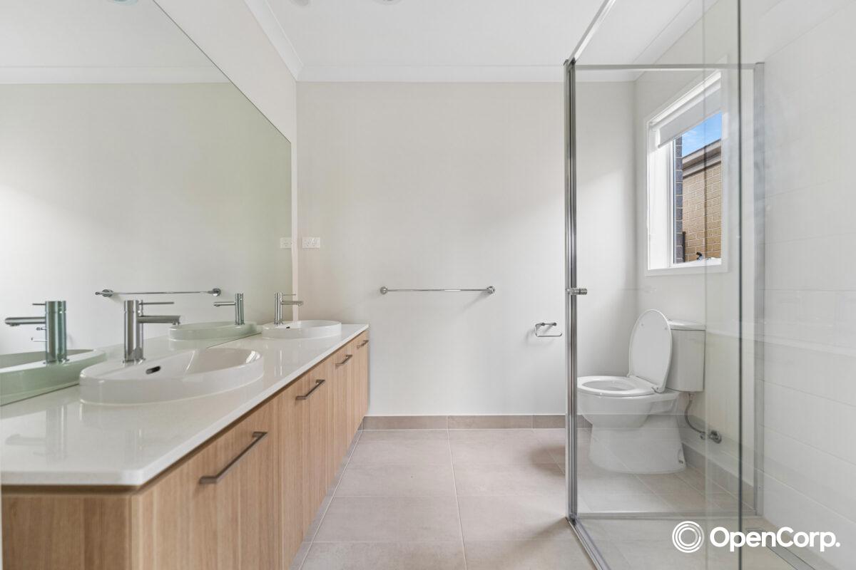 18 Pinatubo Street, Truganina, VIC 3029