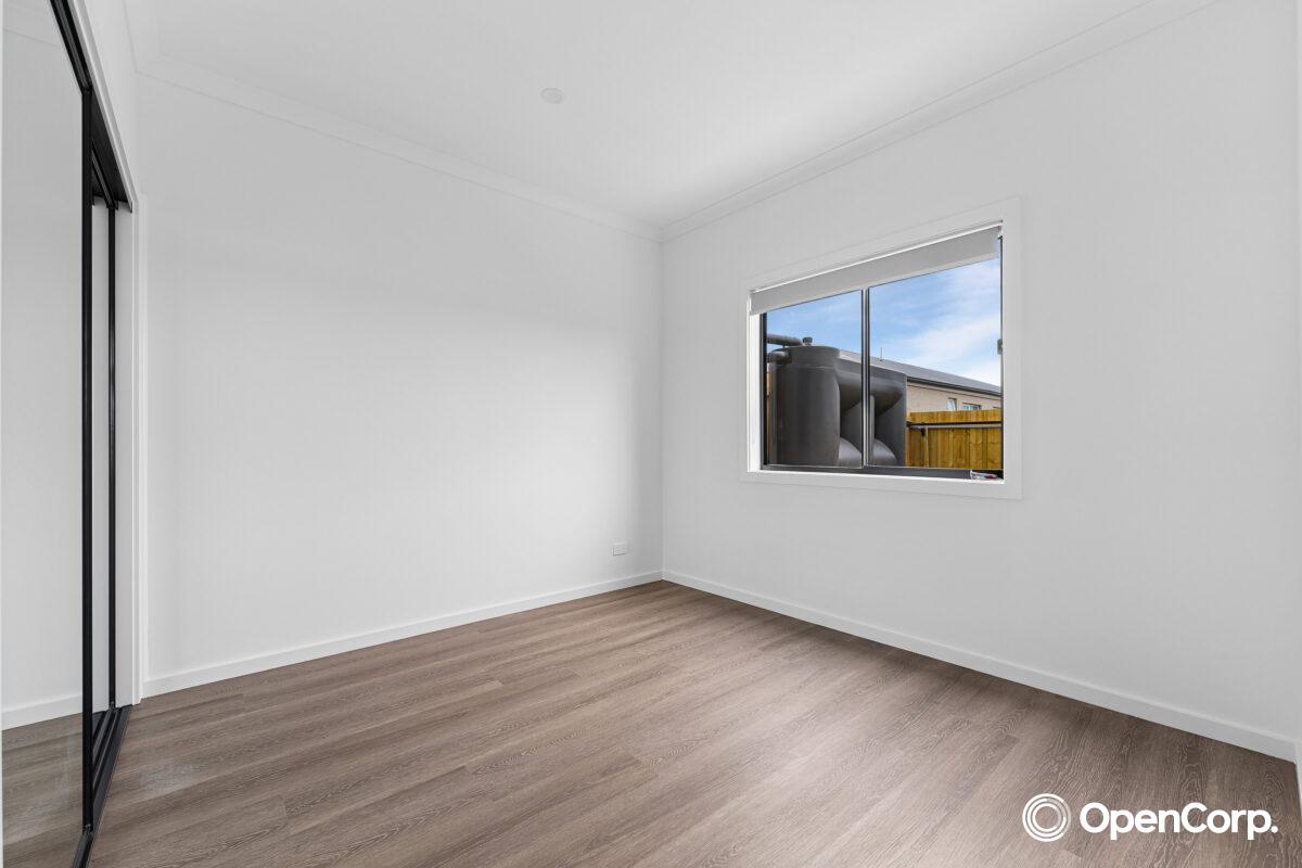 63 Collette Circuit, Deanside, VIC 3336