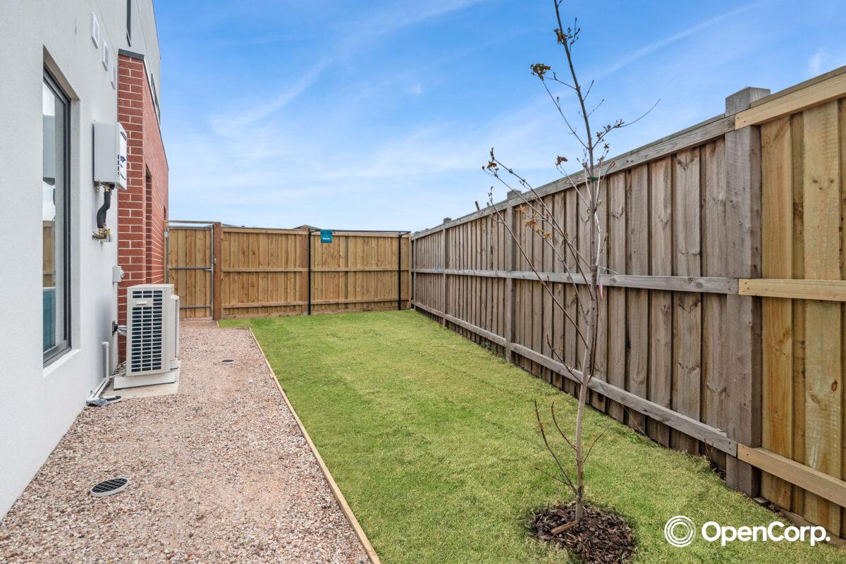 45 Buckwheat Walk, Mickleham, VIC 3064