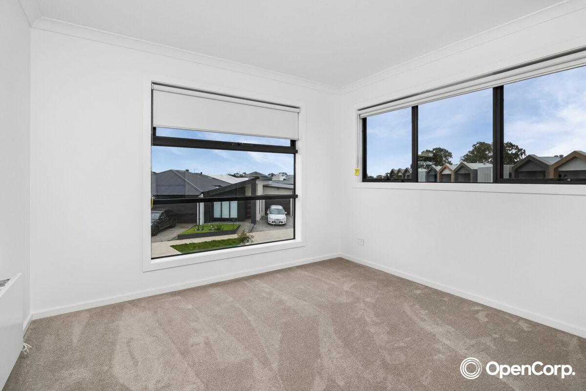 45 Buckwheat Walk, Mickleham, VIC 3064
