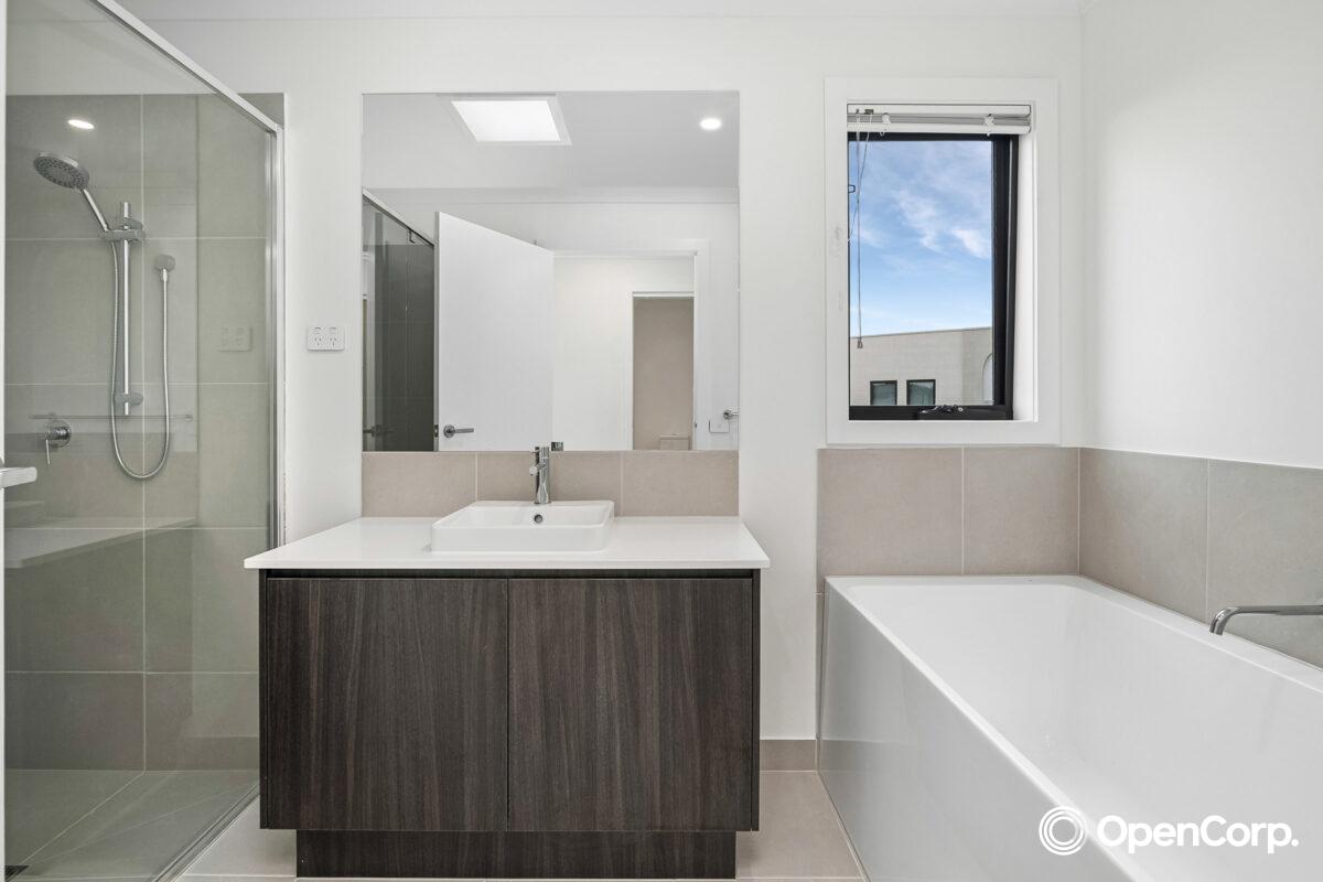 45 Buckwheat Walk, Mickleham, VIC 3064