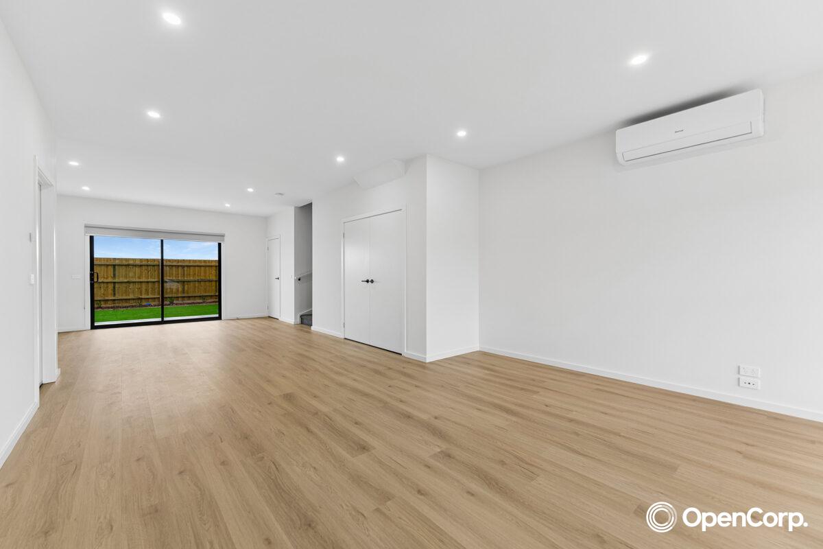 6 Winslet Road, Deanside, VIC 3336