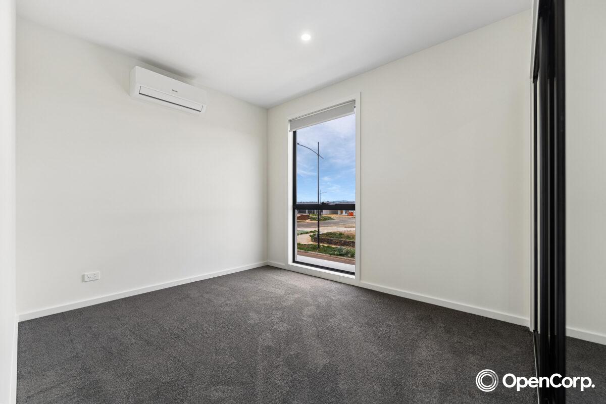 6 Winslet Road, Deanside, VIC 3336