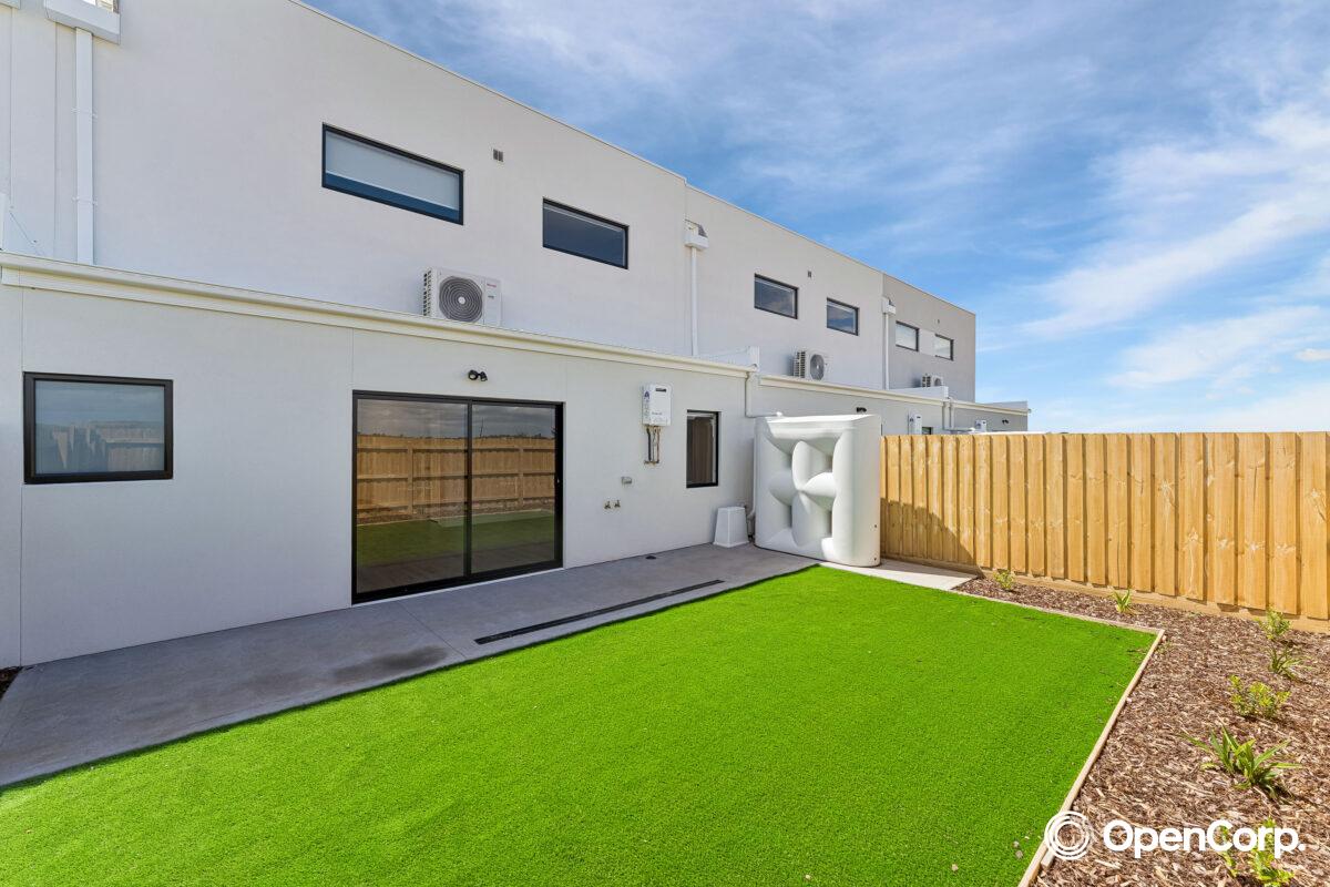 10 Winslet Road, Deanside, VIC 3336