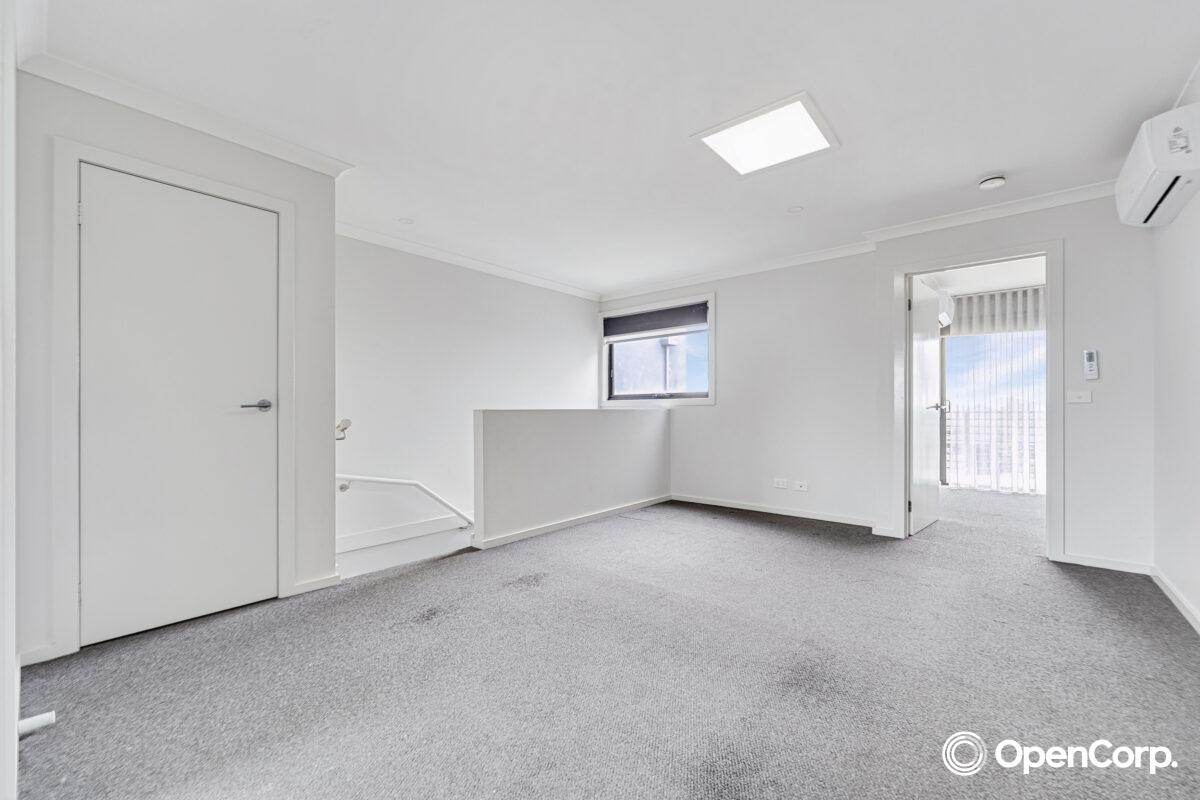 17 Pigato Crescent, Deanside, VIC 3336