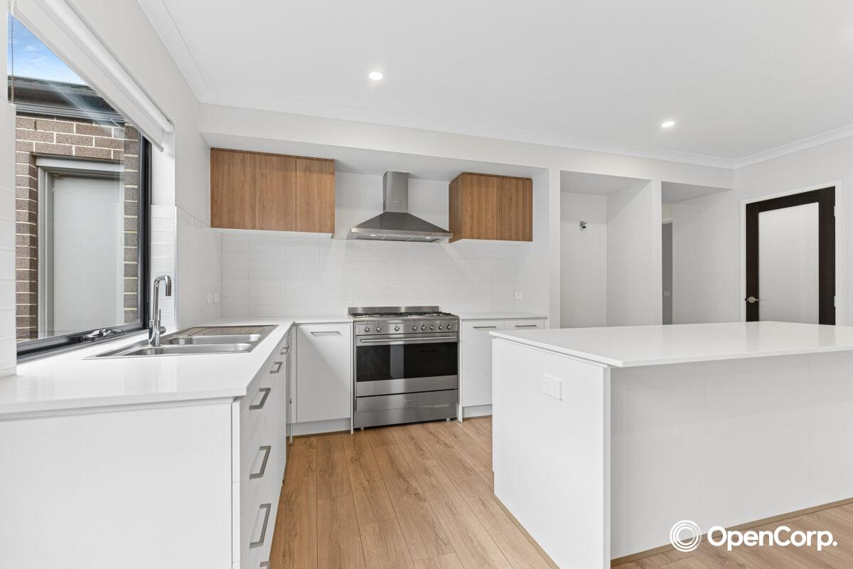 28 Pinatubo Street, Truganina, VIC 3029