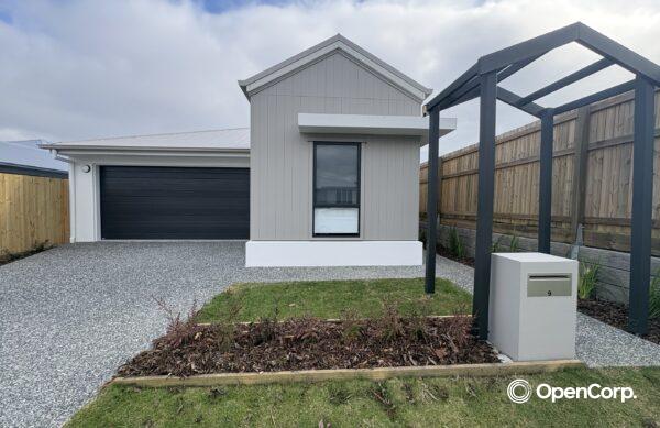 9 Barwell Street, Morayfield, QLD 4506