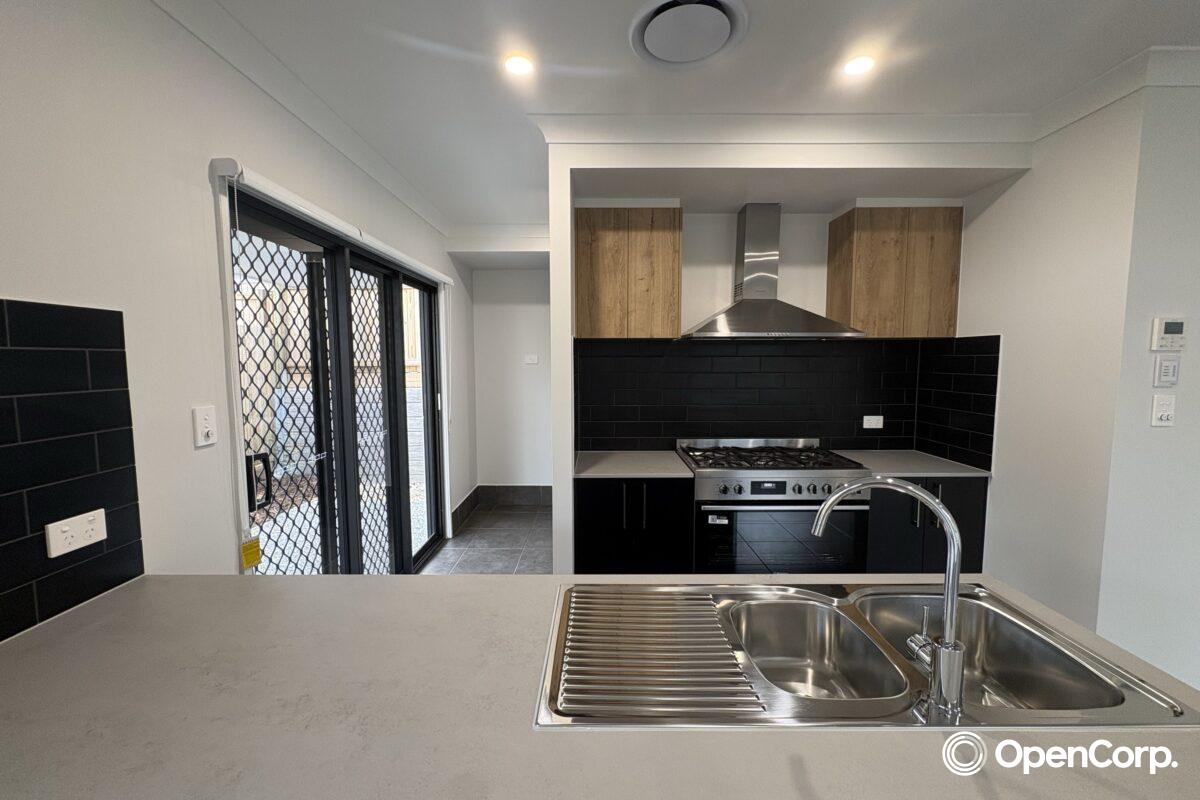 9 Barwell Street, Morayfield, QLD 4506