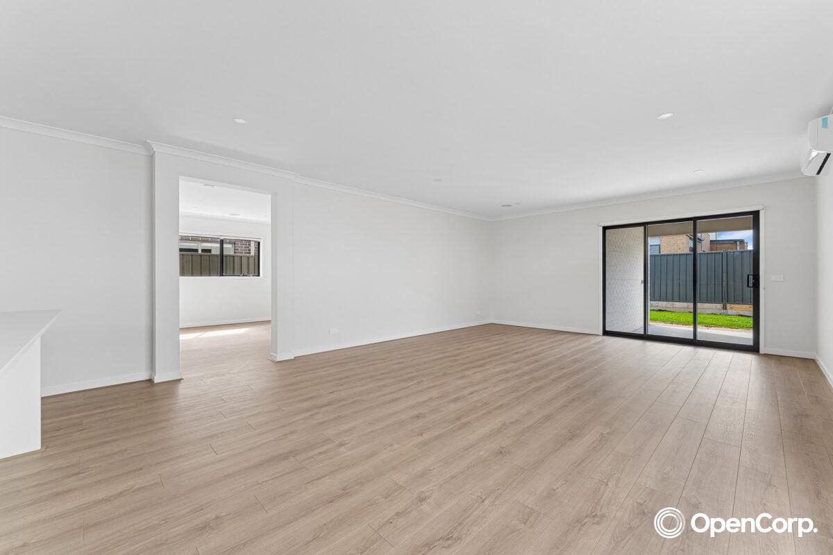 32 Madeira Drive, Truganina, VIC 3029