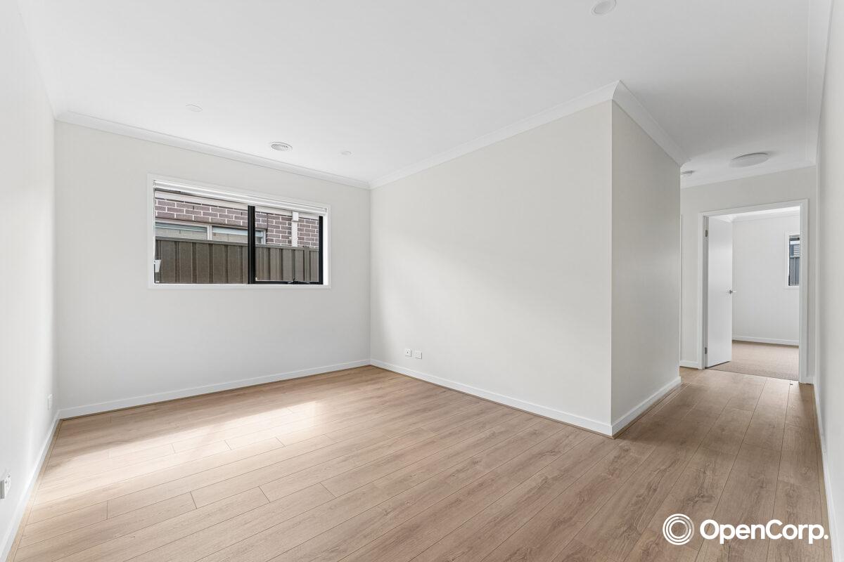 32 Madeira Drive, Truganina, VIC 3029