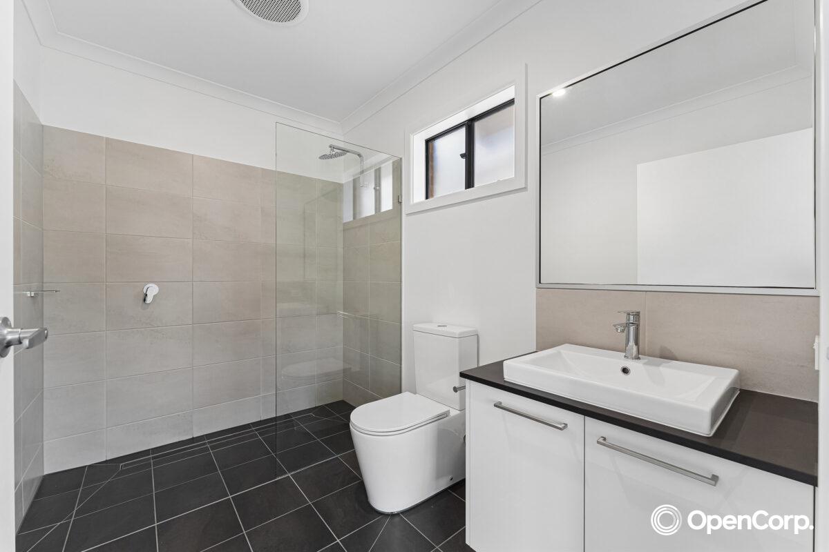 40 Wildacre Way, Rockbank, VIC 3335