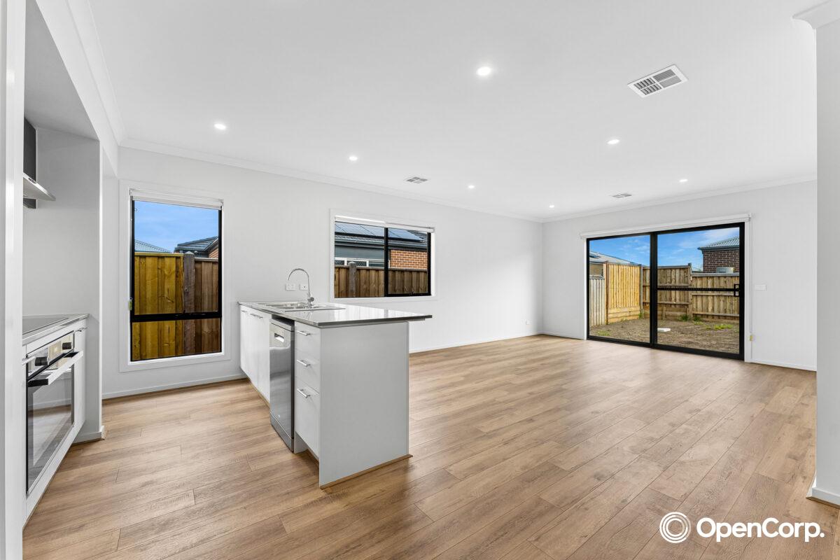 16 Arkwright Street, Deanside, VIC 3336