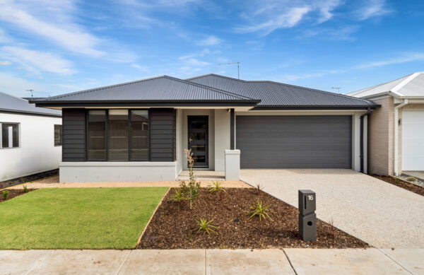 16 Arkwright Street, Deanside, VIC 3336